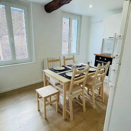 Le Champs Des Oiseaux Apartment *