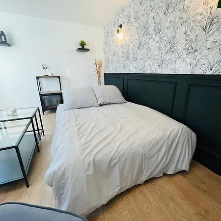 Le Champs Des Oiseaux Apartment